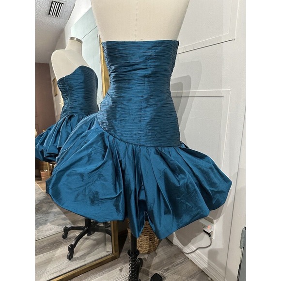 Ronny Kobo Ruched Asymmetrical Strapless Taffeta Party Dress Size XXS - Picture 2 of 7